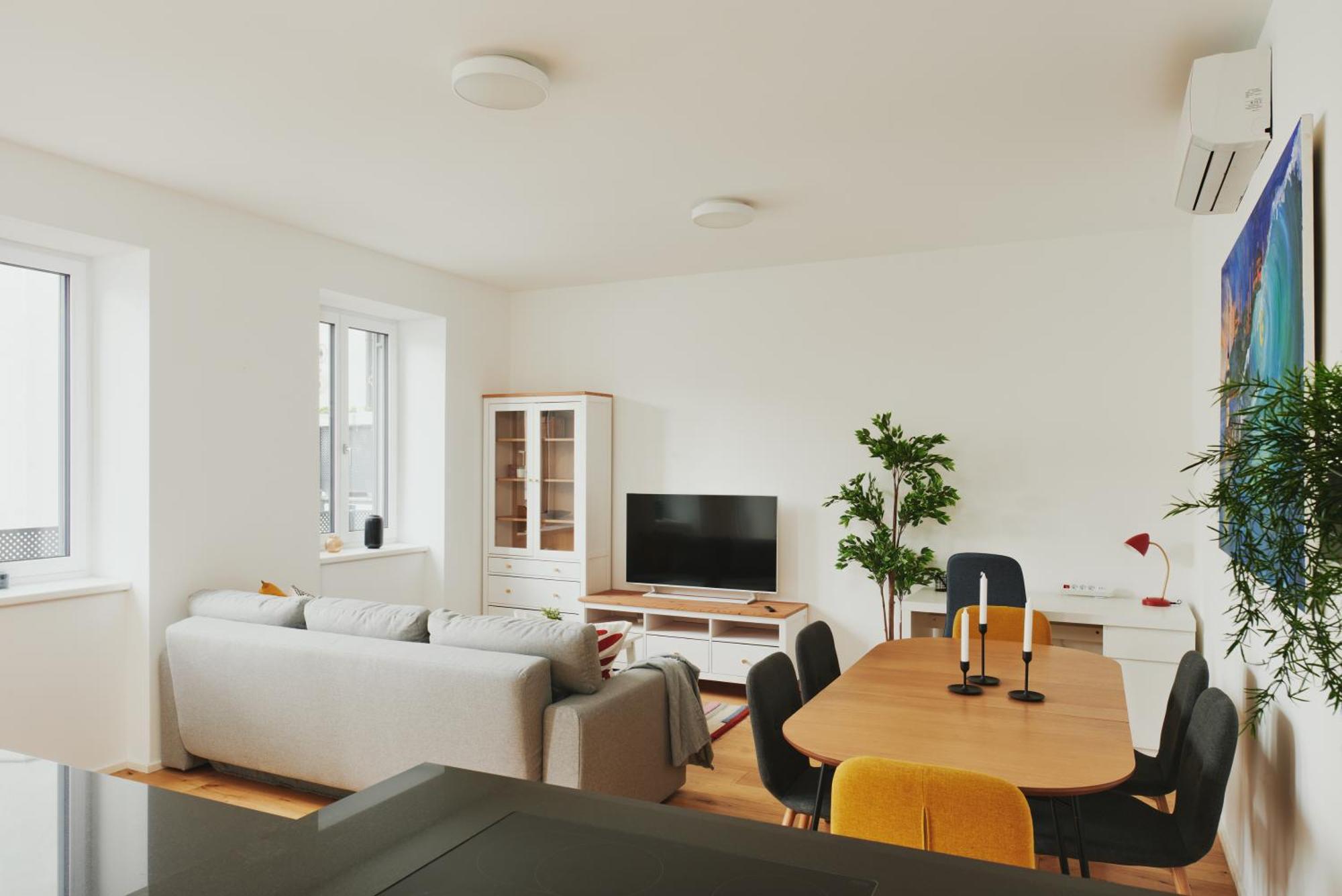 Apartamento New Spacious Ultra-modern In Westbahnhof Viena