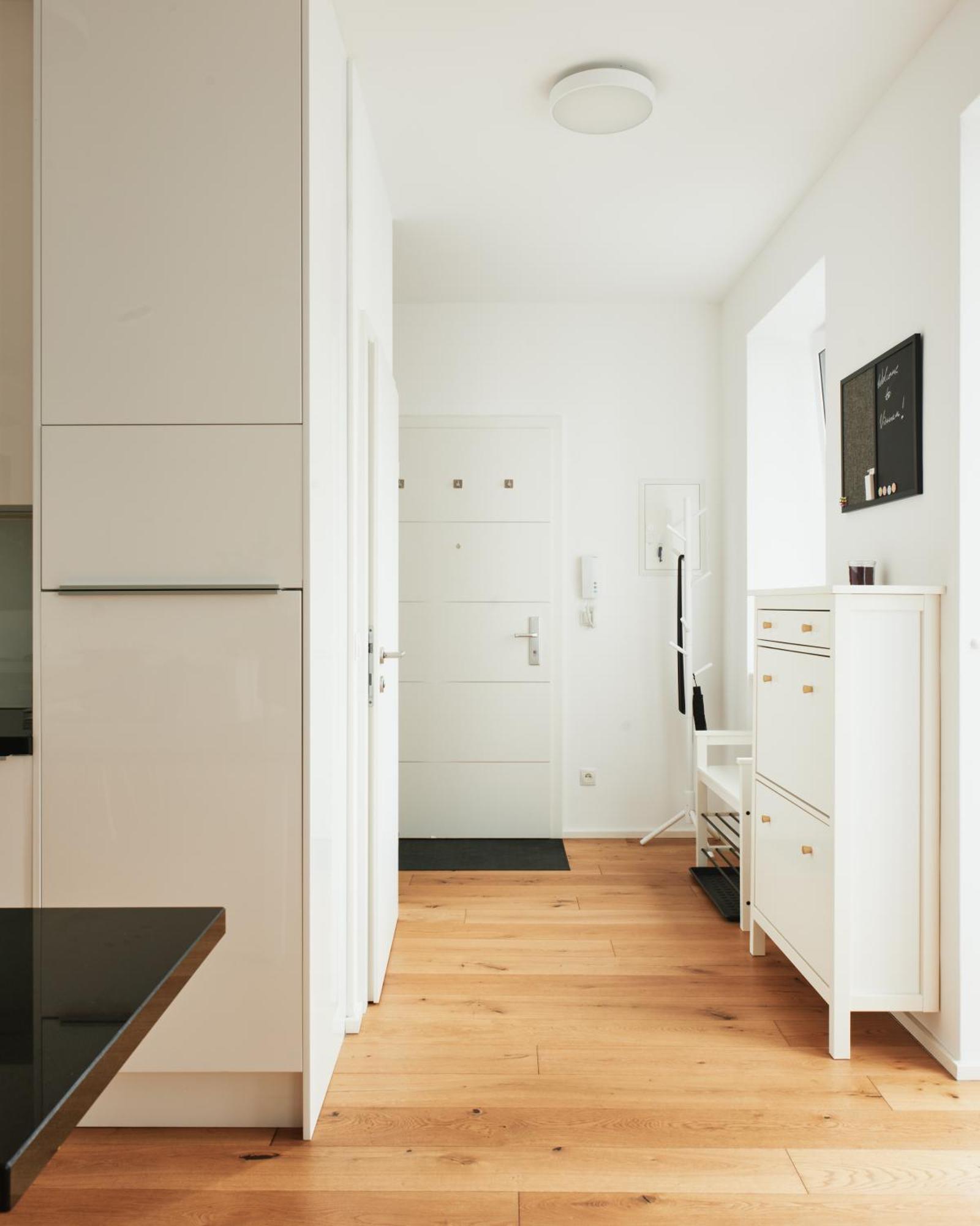 Apartamento New Spacious Ultra-modern In Westbahnhof Viena