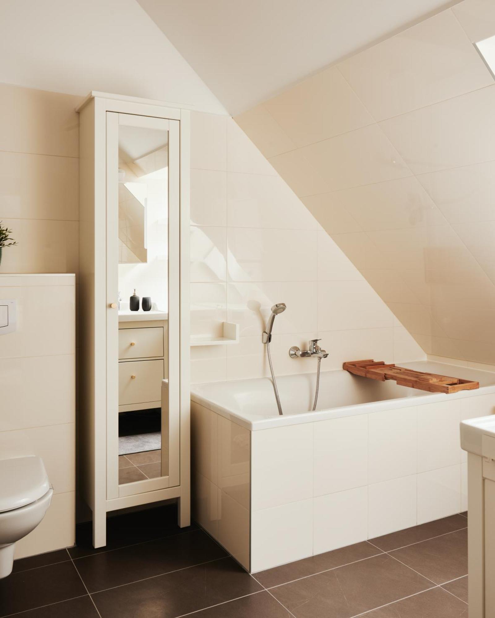 New Spacious Ultra-modern In Westbahnhof Viena